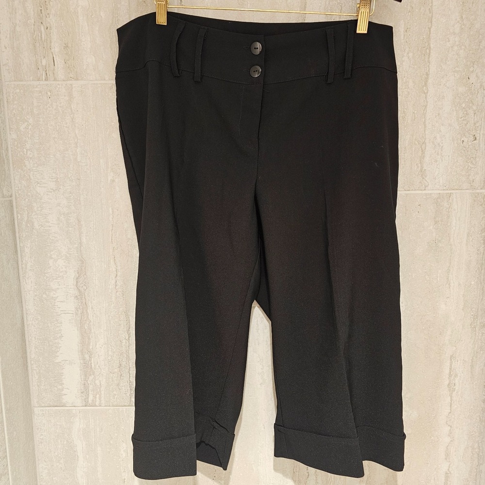 Valia Bermuda Dress Shorts Black Womens Size 18 Y2K office Business Casual EUC